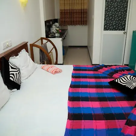 Hasaranga Holiday House Hikkaduwa Exterior photo