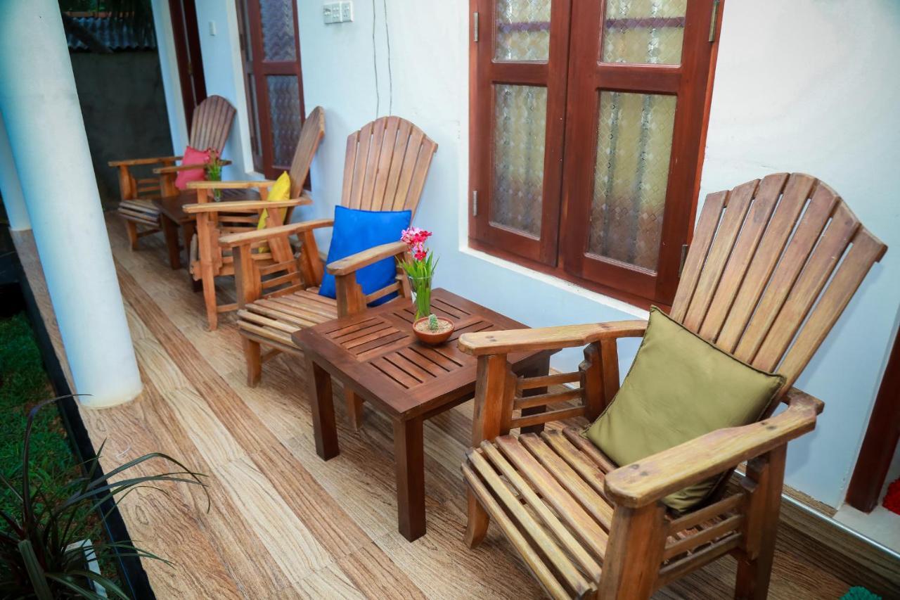 Hasaranga House Holiday home Hikkaduwa